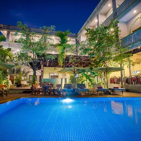Reveal Angkor Hotel Siem Reap Esterno foto