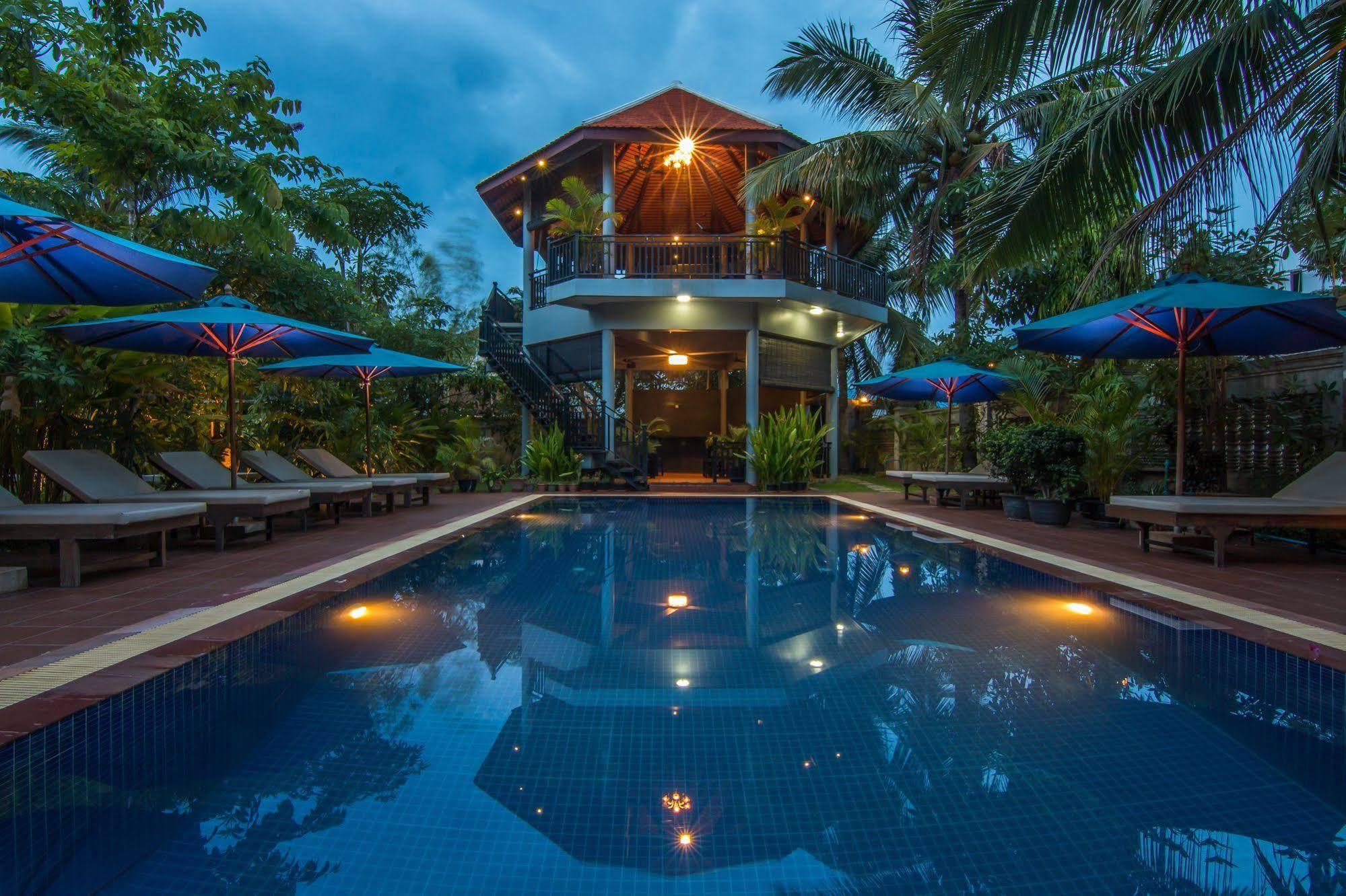 Reveal Angkor Hotel Siem Reap Esterno foto